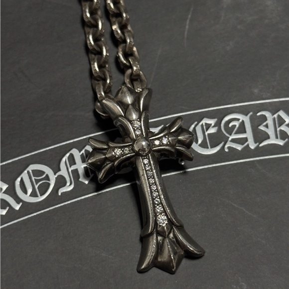 Chrome Hearts - Picture 2 of 5